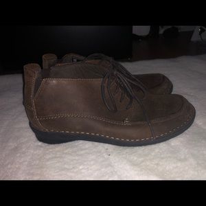 CLARKS🥾